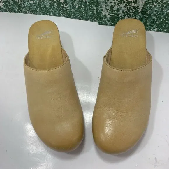 Dansko Nubuck Leather Tan Professional Comfort Clogs Size 40 EU/9.5-10 US Women - Picture 7 of 14